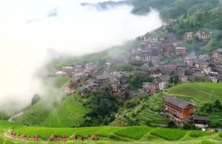鑄牢中華民族共同體意識(shí) 同心共筑中國夢(mèng)——總書記重要講話引反響