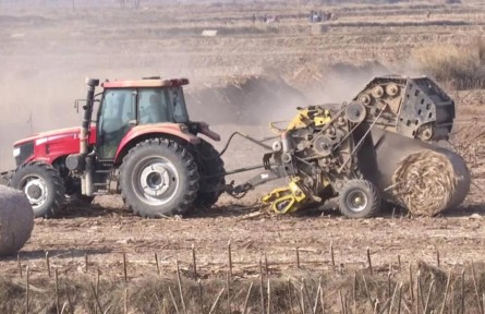 污染源變成新資源——內(nèi)蒙古農(nóng)村秸稈回收見(jiàn)聞