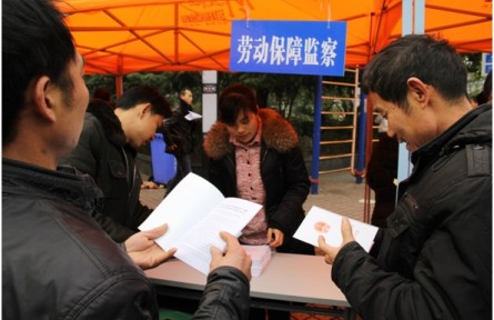 整治欠薪，讓農(nóng)民工安“薪”返鄉(xiāng)——根治欠薪冬季專項行動觀察