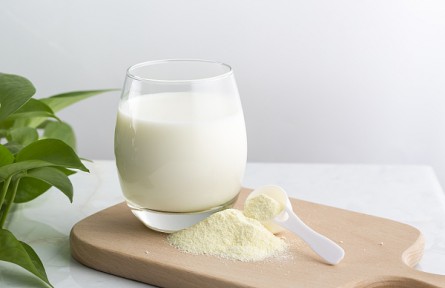 辟謠 | 用蔬菜水沖奶粉防“上火”？吃維生素軟糖補維生素？都是誤區(qū)！