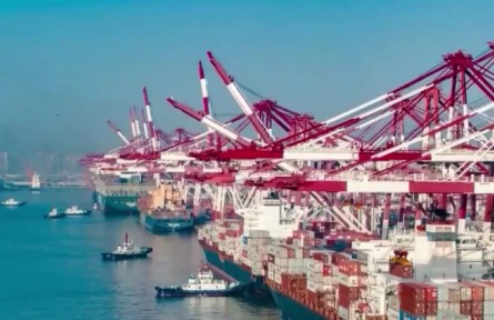 【奮進(jìn)新征程 建功新時(shí)代】向著偉大復(fù)興堅(jiān)定前行