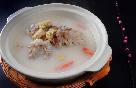 辟謠 | 骨頭湯、蝦皮、芝麻醬補(bǔ)鈣都不靠譜！來看正確的補(bǔ)鈣方式