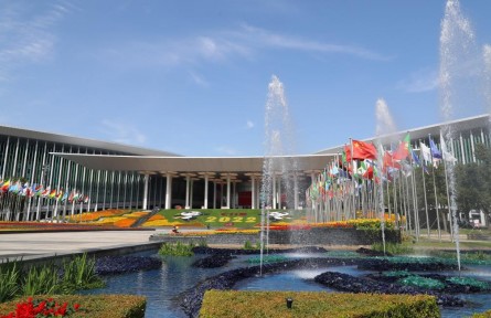 硬核科技吸睛 綠色風(fēng)潮涌動——進博會技術(shù)裝備展區(qū)前瞻