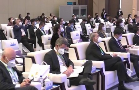 第五屆進博會虹橋國際經(jīng)濟論壇舉行高層論壇和多場平行分論壇