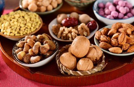 辟謠 | 吃堅果相當于喝油？吃對了還能減肥呢！