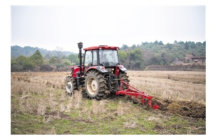 農業(yè)機械化鑄造農業(yè)農村新實力