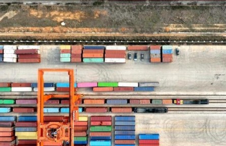 《央視財經(jīng)評論》“土特產(chǎn)”如何做好“洋生意”？