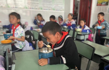 從營養(yǎng)餐到科學(xué)食養(yǎng) 如何守護(hù)學(xué)生健康？