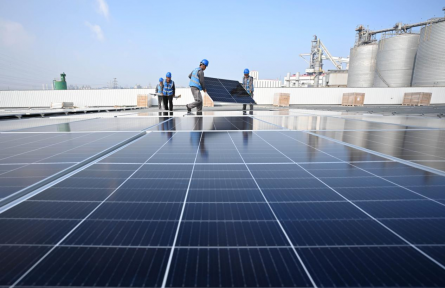 退役風(fēng)電、光伏設(shè)備循環(huán)利用 recycling of decommissioned wind-power and photovoltaic equipment