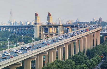 長江流域歷史上有哪些重要科技發(fā)明？