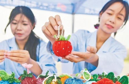第三屆全國職業(yè)技能大賽“迎國賽 展風采”系列活動在河南鄭州啟動