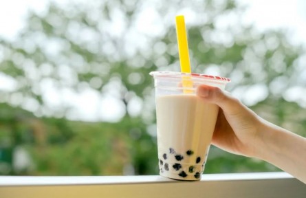 健康問答|年輕人的“續(xù)命快樂水”奶茶為何會(huì)導(dǎo)致失眠？