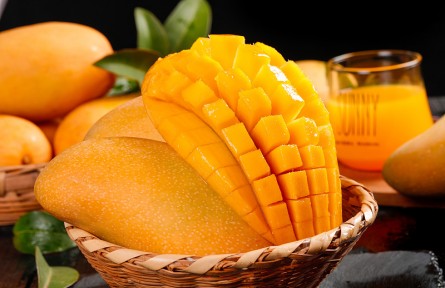 胡蘿卜素是菠蘿的45倍，熱量比蘋果還低，這種水果現(xiàn)在吃正好