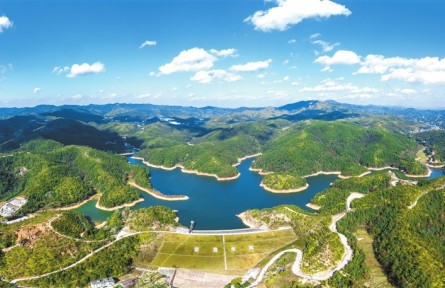 青山返翠 綠水涌流——江西贛州扎實(shí)推進(jìn)廢棄礦山生態(tài)修復(fù)治理走筆