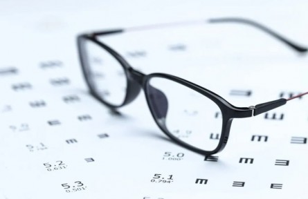 辟謠|近視度數(shù)較低的人可以不常戴眼鏡？